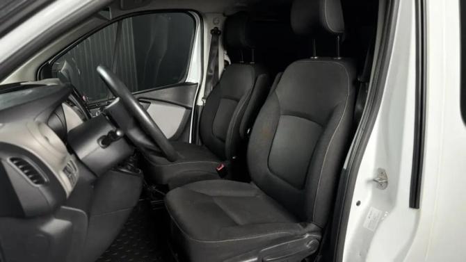 Renault Trafic III с пробегом 2017 года, цена 2 000 000 рублей, 205010 км, минивэн, Автокод Объявления