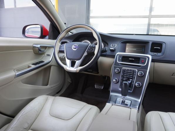 Volvo S60 II с пробегом 2012 года, цена 950 000 рублей, 93487 км, седан, Автокод Объявления