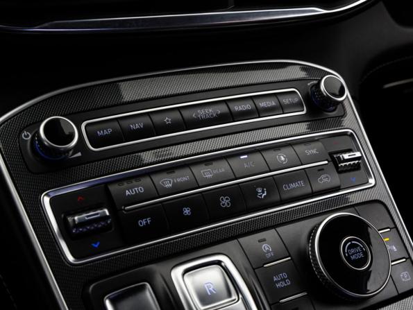 Hyundai Santa Fe IV Рестайлинг с пробегом 2020 года, цена 3 599 000 рублей, 65700 км, внедорожник, Автокод Объявления