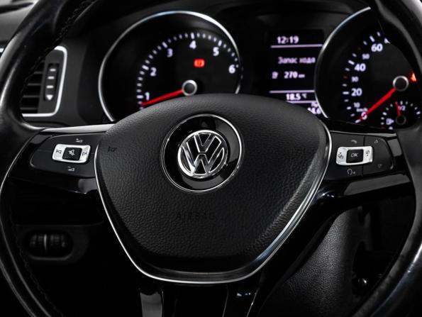 Volkswagen Jetta VI Рестайлинг с пробегом 2015 года, цена 1 399 000 рублей, 73100 км, седан, Автокод Объявления