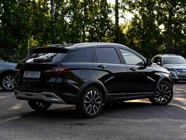 Lada (ВАЗ) Vesta I Рестайлинг (NG) с пробегом 2024 года, цена 1 419 000 рублей, 17572 км, седан, Автокод Объявления