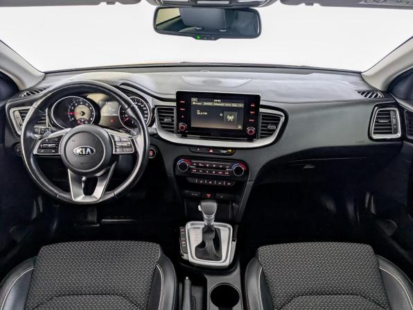 Kia Ceed III с пробегом 2021 года, цена 2 145 000 рублей, 74950 км, универсал, Автокод Объявления
