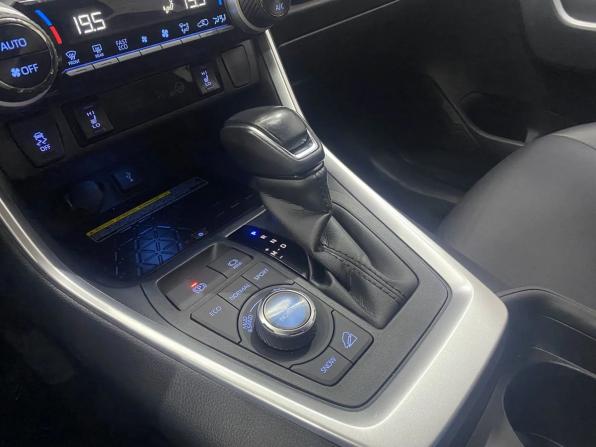 Toyota RAV4 V (XA50) с пробегом 2021 года, цена 3 549 000 рублей, 74000 км, внедорожник, Автокод Объявления