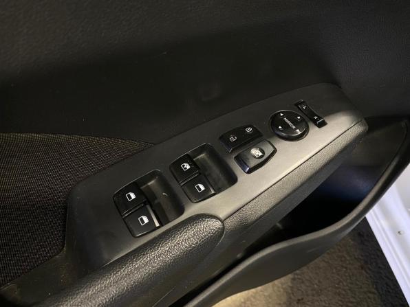 Hyundai Solaris II Рестайлинг с пробегом 2022 года, цена 1 420 000 рублей, 94020 км, седан, Автокод Объявления