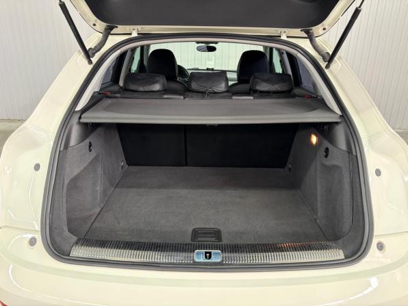 Audi Q3 I (8U) с пробегом 2012 года, цена 1 377 000 рублей, 198382 км, внедорожник, Автокод Объявления
