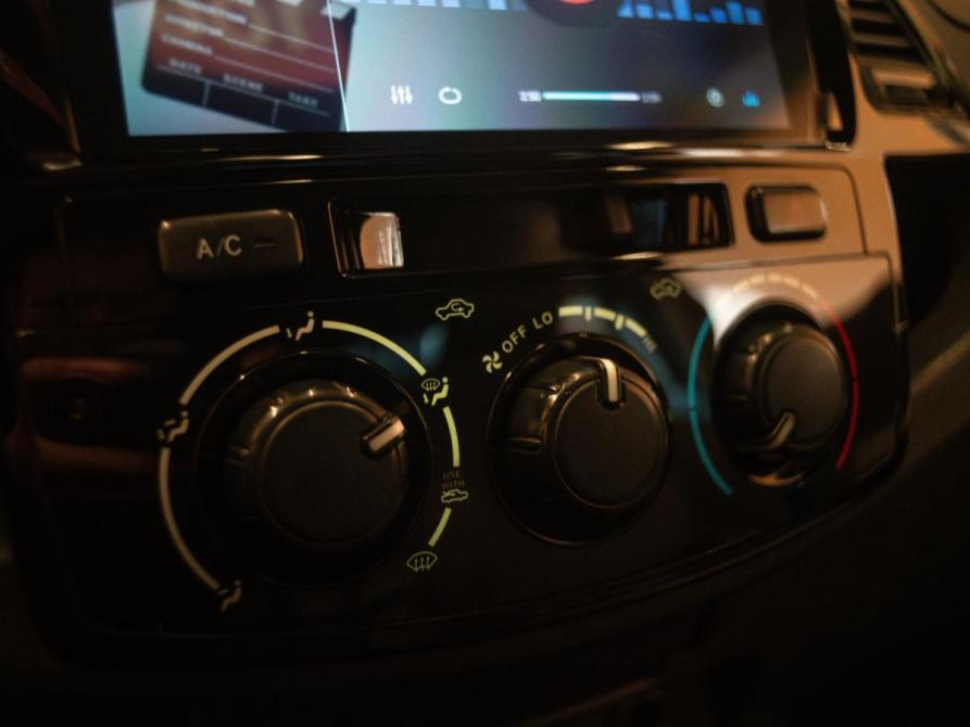 Toyota Hilux VII Рестайлинг Красноярск  - изображение 14