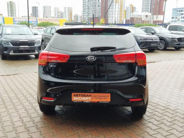 Kia Rio III Рестайлинг с пробегом 2016 года, цена 944 000 рублей, 208644 км, хэтчбек, Автокод Объявления