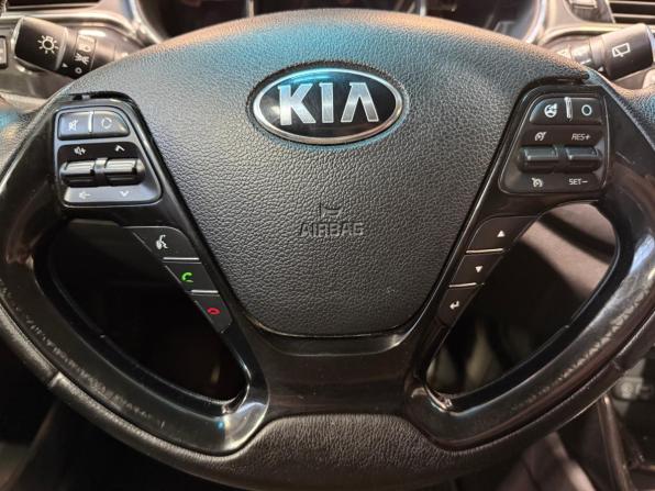 Kia Ceed II Рестайлинг с пробегом 2017 года, цена 1 589 000 рублей, 143795 км, универсал, Автокод Объявления