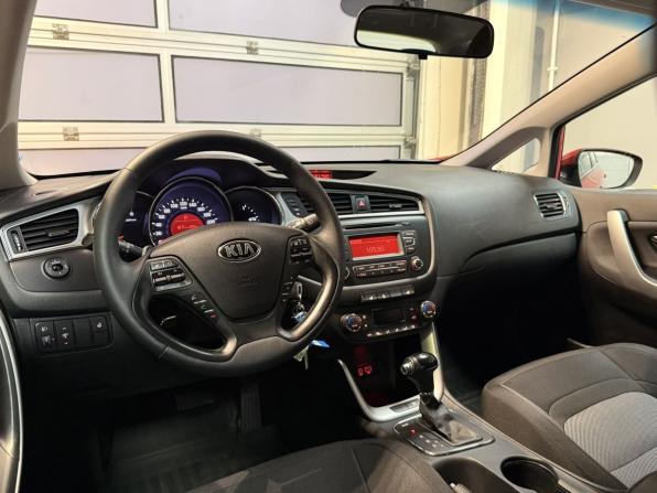 Kia Ceed II с пробегом 2015 года, цена 1 450 000 рублей, 73371 км, хэтчбек, Автокод Объявления