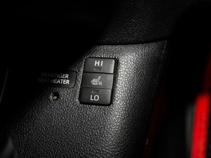 Toyota Prius IV (XW50) Чита  - изображение 15