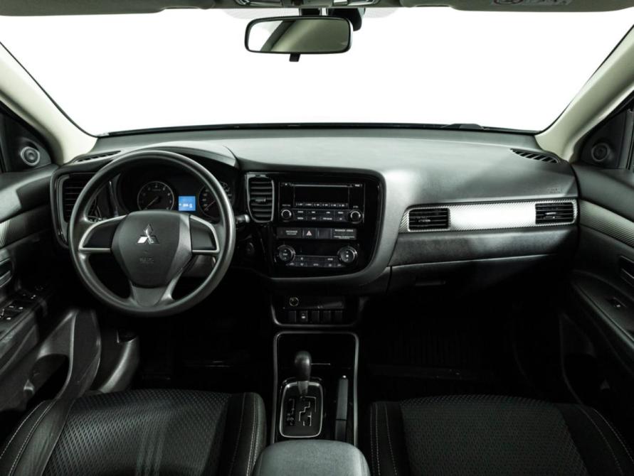 Mitsubishi Outlander III Рестайлинг 2 Санкт-Петербург  - изображение 14