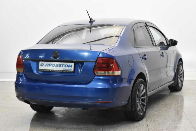 Volkswagen Polo V Рестайлинг с пробегом 2018 года, цена 885 000 рублей, 175775 км, седан, Автокод Объявления