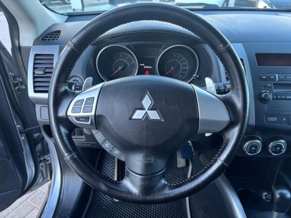 Mitsubishi Outlander II Рестайлинг с пробегом 2011 года, цена 1 175 000 рублей, 218584 км, внедорожник, Автокод Объявления