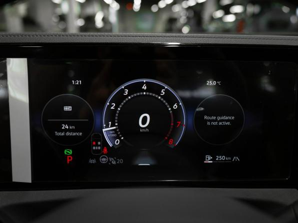 Volkswagen Tiguan III (China Market) с пробегом 2025 года, цена 4 700 000 рублей, 50 км, внедорожник, Автокод Объявления