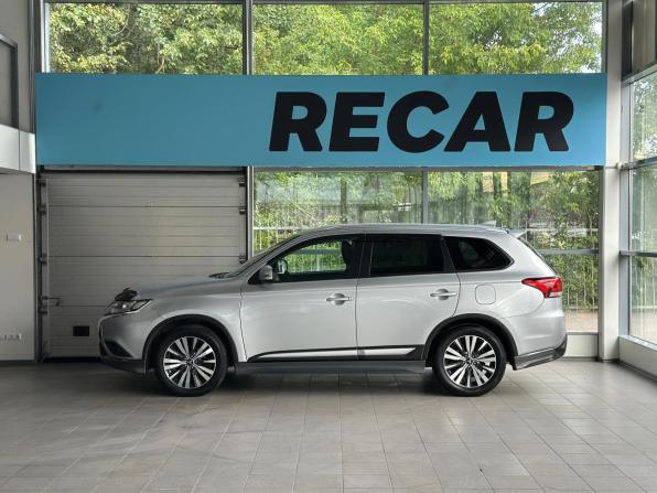 Mitsubishi Outlander III Рестайлинг 3 с пробегом 2020 года, цена 2 050 000 рублей, 106888 км, внедорожник, Автокод Объявления