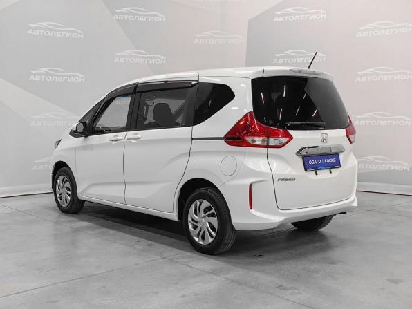 Honda Freed II с пробегом 2018 года, цена 1 630 000 рублей, 156016 км, компактвэн, Автокод Объявления
