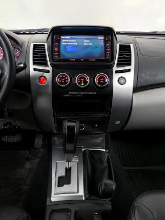 Mitsubishi Pajero Sport II Рестайлинг с пробегом 2013 года, цена 1 349 000 рублей, 231380 км, внедорожник, Автокод Объявления