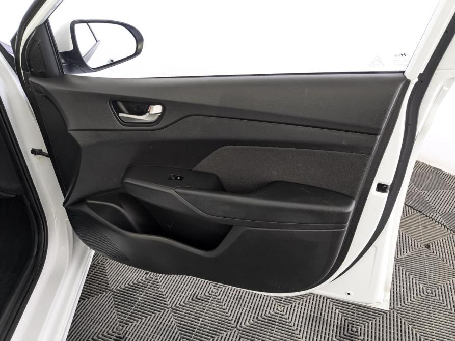 Hyundai Solaris II Москва  - изображение 24