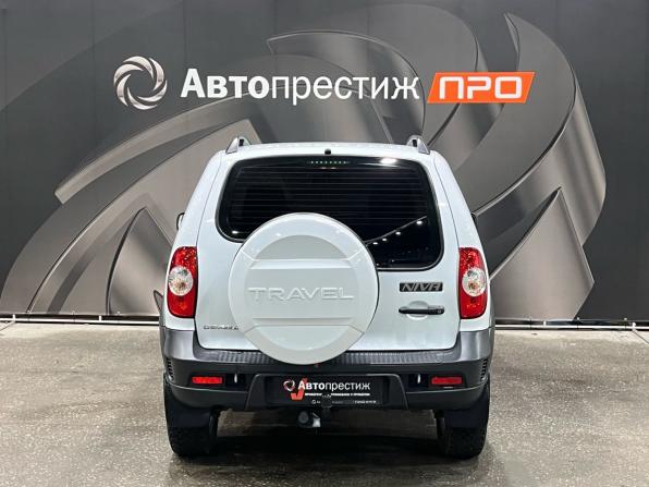 Chevrolet Niva I Рестайлинг с пробегом 2015 года, цена 709 000 рублей, 34237 км, внедорожник, Автокод Объявления