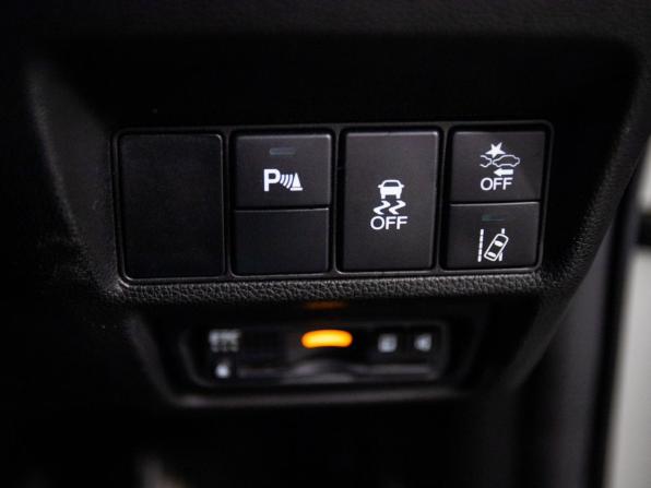 Honda Stepwgn V Рестайлинг с пробегом 2019 года, цена 1 920 000 рублей, 90864 км, минивэн, Автокод Объявления
