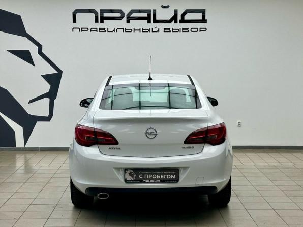 Opel Astra J Рестайлинг с пробегом 2013 года, цена 875 000 рублей, 161500 км, седан, Автокод Объявления