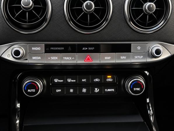 Kia Stinger I с пробегом 2018 года, цена 2 080 000 рублей, 167483 км, лифтбек, Автокод Объявления