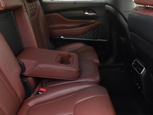 Hyundai Santa Fe IV Рестайлинг с пробегом 2022 года, цена 3 702 000 рублей, 123000 км, внедорожник, Автокод Объявления