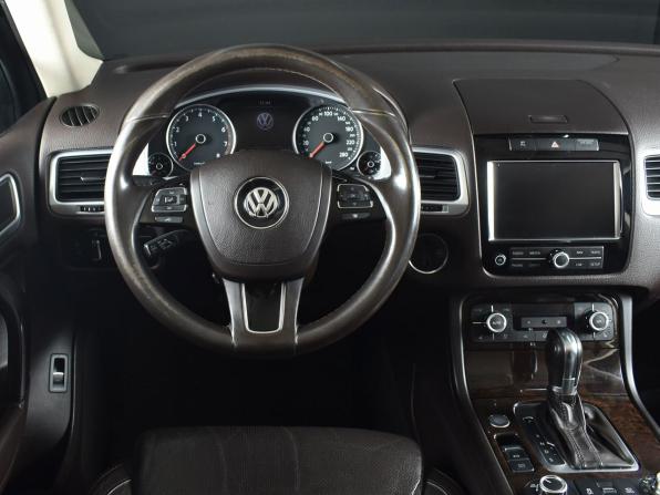 Volkswagen Touareg II с пробегом 2011 года, цена 1 979 995 рублей, 298439 км, внедорожник, Автокод Объявления
