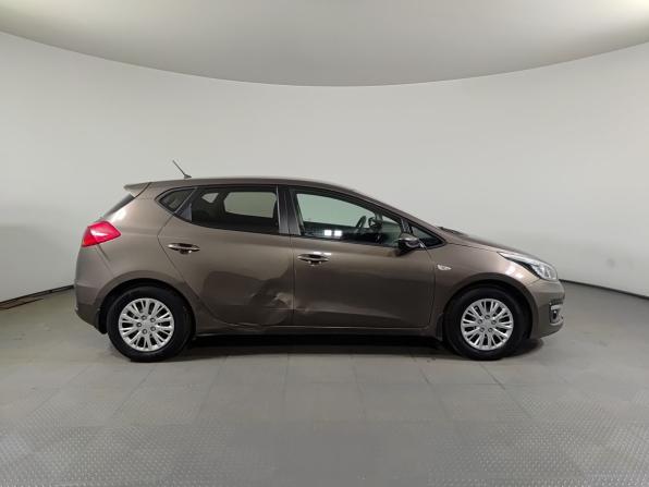Kia Ceed II Рестайлинг с пробегом 2015 года, цена 870 000 рублей, 130000 км, хэтчбек, Автокод Объявления