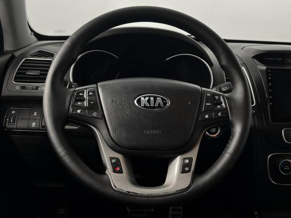 Kia Sorento II Рестайлинг с пробегом 2014 года, цена 1 570 900 рублей, 218854 км, внедорожник, Автокод Объявления