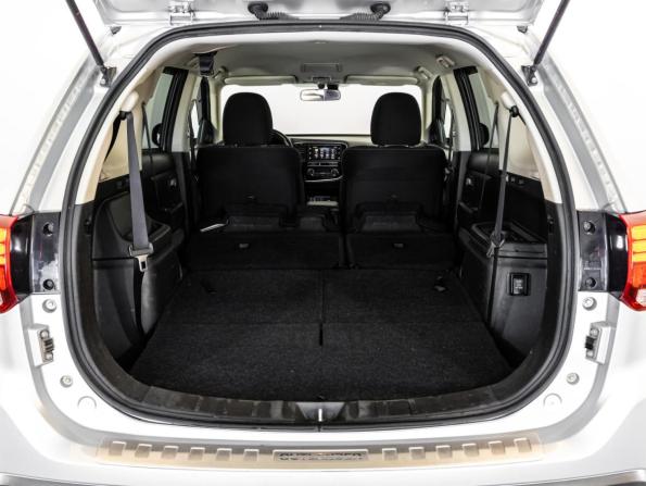 Mitsubishi Outlander III Рестайлинг 3 с пробегом 2019 года, цена 2 399 000 рублей, 102906 км, внедорожник, Автокод Объявления