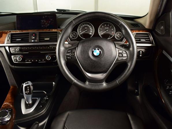 BMW 3 серии VI (F3x) Рестайлинг с пробегом 2017 года, цена 1 699 995 рублей, 71912 км, седан, Автокод Объявления