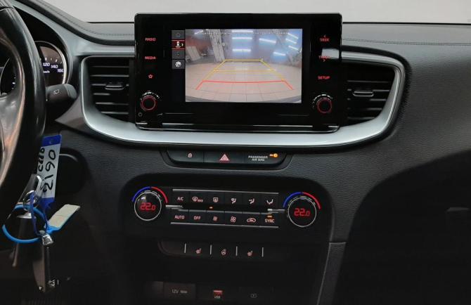Kia Ceed III Рестайлинг с пробегом 2021 года, цена 2 270 000 рублей, 39707 км, универсал, Автокод Объявления