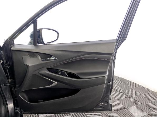 Chevrolet Orlando II с пробегом 2022 года, цена 1 950 000 рублей, 46430 км, компактвэн, Автокод Объявления