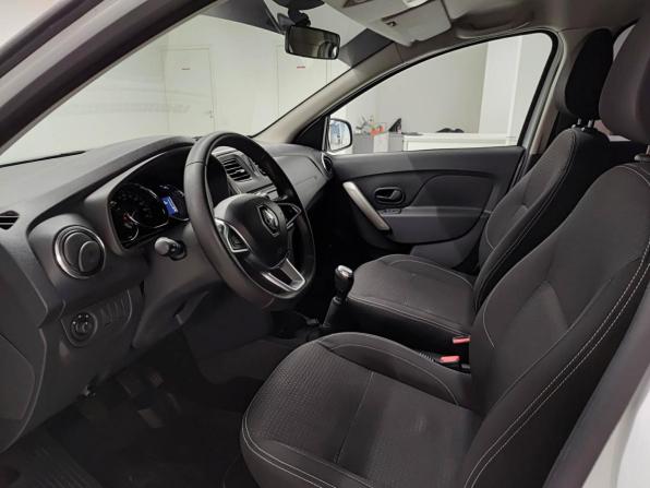 Renault Logan II Рестайлинг с пробегом 2021 года, цена 1 005 000 рублей, 64522 км, седан, Автокод Объявления