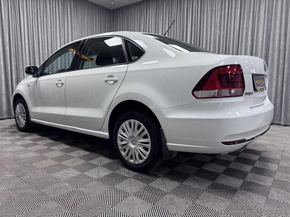 Volkswagen Polo V Рестайлинг с пробегом 2016 года, цена 1 049 000 рублей, 92211 км, седан, Автокод Объявления