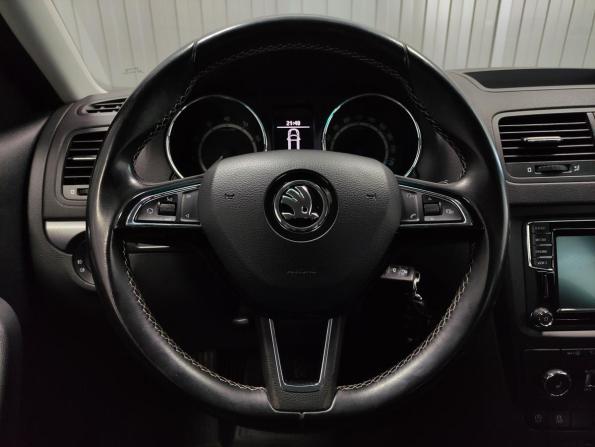 Skoda Yeti I Рестайлинг с пробегом 2018 года, цена 1 335 000 рублей, 238838 км, внедорожник, Автокод Объявления