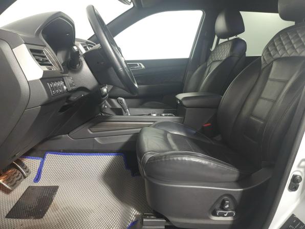 SsangYong Rexton IV с пробегом 2018 года, цена 2 240 000 рублей, 236904 км, внедорожник, Автокод Объявления