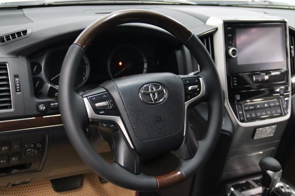 Toyota Land Cruiser 200 Series Рестайлинг 2 Сургут  - изображение 17