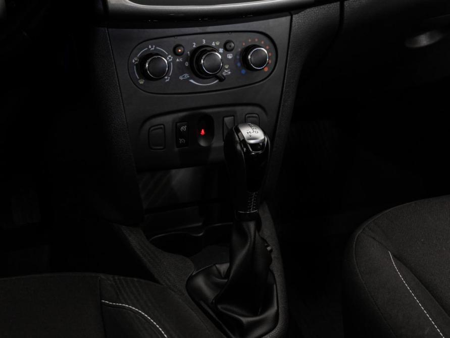 Renault Sandero II Рестайлинг Санкт-Петербург  - изображение 13