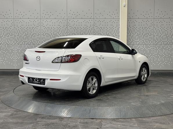 Mazda 3 II (BL) Рестайлинг с пробегом 2013 года, цена 740 000 рублей, 85992 км, седан, Автокод Объявления