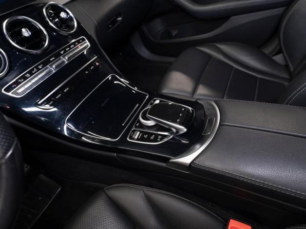 Mercedes-Benz C-Класс IV (W205) Рестайлинг с пробегом 2019 года, цена 3 150 000 рублей, 46438 км, седан, Автокод Объявления