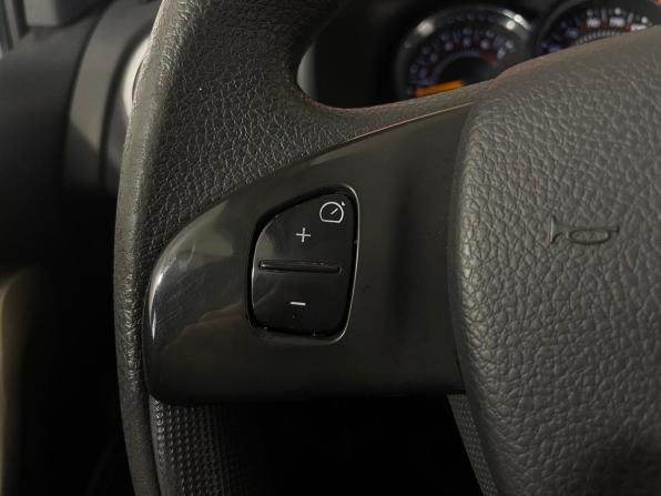 Renault Sandero II с пробегом 2015 года, цена 875 000 рублей, 98218 км, хэтчбек, Автокод Объявления