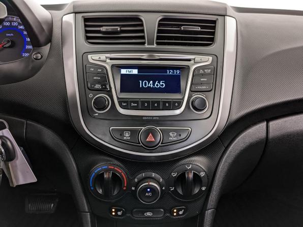 Hyundai Solaris I Рестайлинг с пробегом 2015 года, цена 1 199 000 рублей, 61400 км, седан, Автокод Объявления