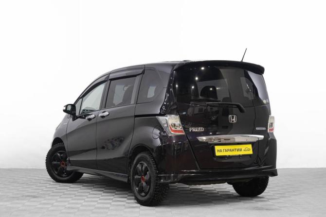 Honda Freed I Рестайлинг с пробегом 2012 года, цена 1 149 000 рублей, 185000 км, компактвэн, Автокод Объявления