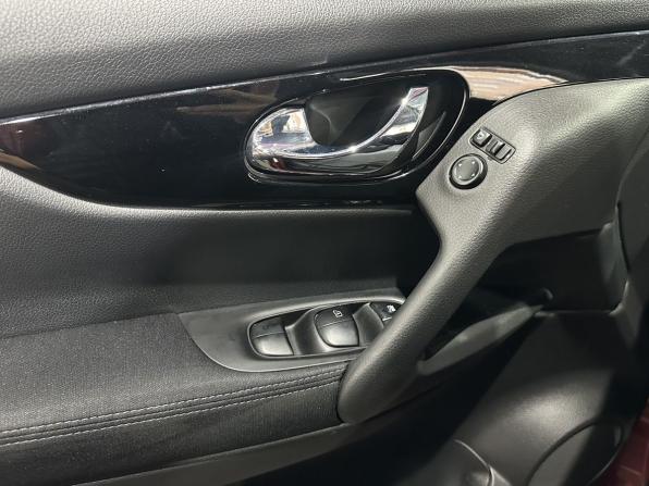 Nissan Qashqai II с пробегом 2017 года, цена 1 549 000 рублей, 141000 км, внедорожник, Автокод Объявления