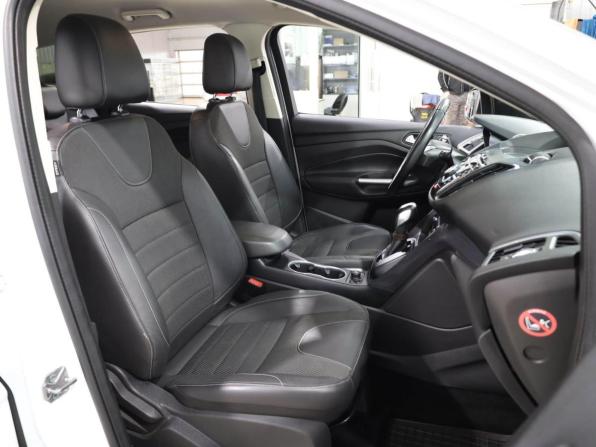 Ford Kuga II с пробегом 2015 года, цена 1 299 000 рублей, 181588 км, внедорожник, Автокод Объявления