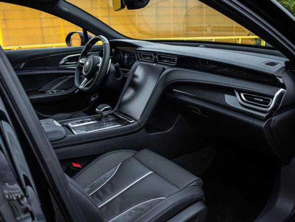 Hongqi H6 с пробегом 2025 года, цена 3 139 000 рублей, 18400 км, лифтбек, Автокод Объявления