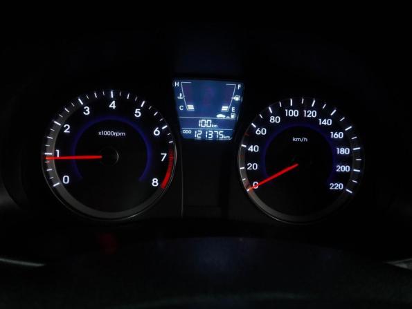 Hyundai Solaris I с пробегом 2013 года, цена 799 000 рублей, 121374 км, хэтчбек, Автокод Объявления