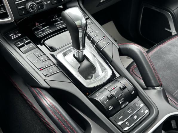 Porsche Cayenne II Рестайлинг (958) с пробегом 2015 года, цена 3 750 000 рублей, 117403 км, внедорожник, Автокод Объявления